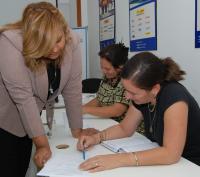 Michelle Menjivar assists women entrepreneurs